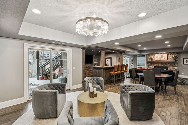 4865 Woody Creek Circle, Bettendorf, IA 52722