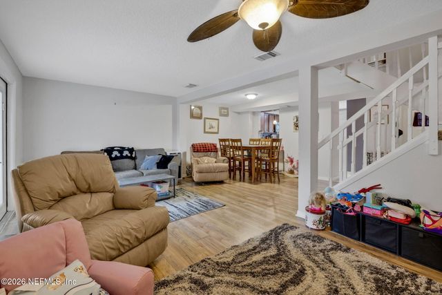 7012 PRESTWICK Circle S, Jacksonville, FL 32244