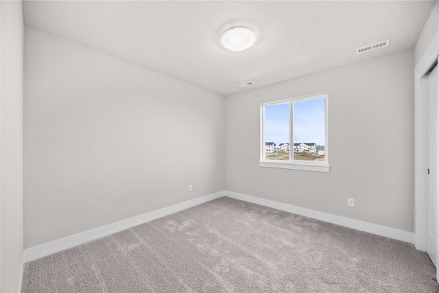 213 NE Doe Pointe Lane, Ankeny, IA 50021