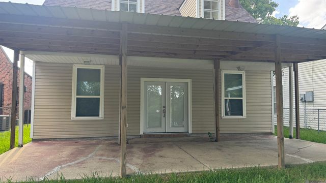 7141 Point Avery Dr, Baton Rouge, LA 70817