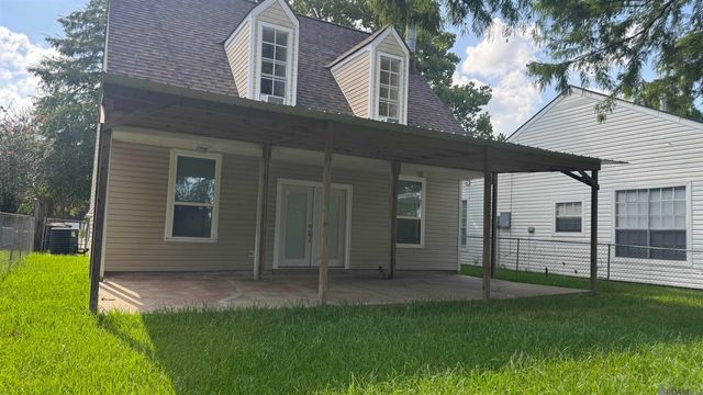 7141 Point Avery Dr, Baton Rouge, LA 70817