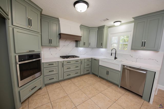 202 Northumberland Way, Warner Robins, GA 31088