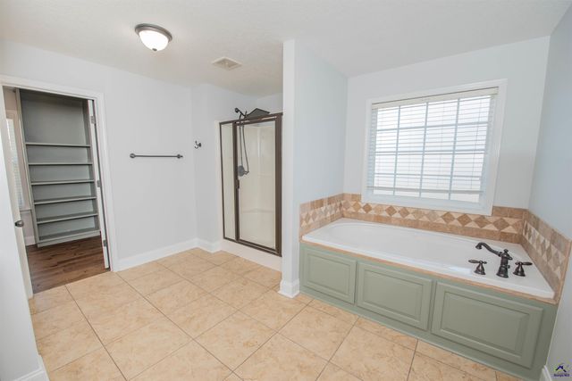 202 Northumberland Way, Warner Robins, GA 31088