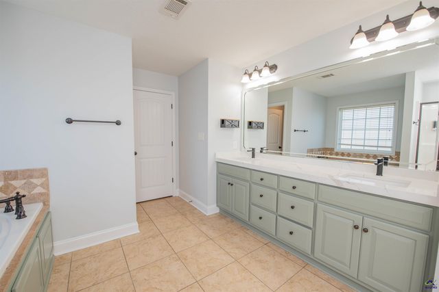 202 Northumberland Way, Warner Robins, GA 31088