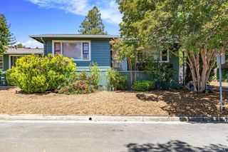 689 Plum Dr, Santa Rosa, CA 95404