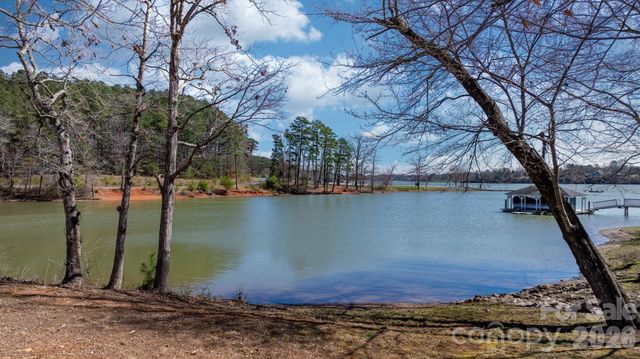 5940 Vintage Court 14 & 15, Granite Falls, NC 28630