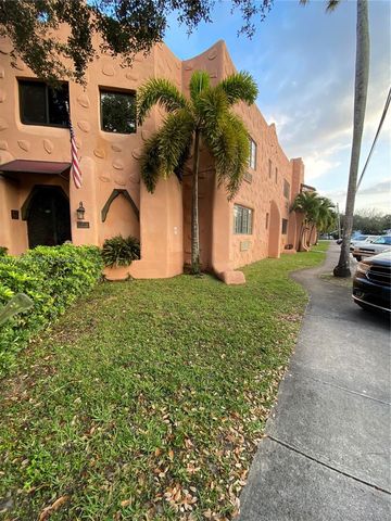 200 Azure Way, Miami Springs, FL 33166