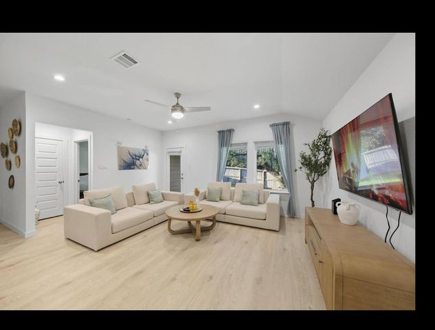 1638 Westway Drive, Arcola, TX 77545