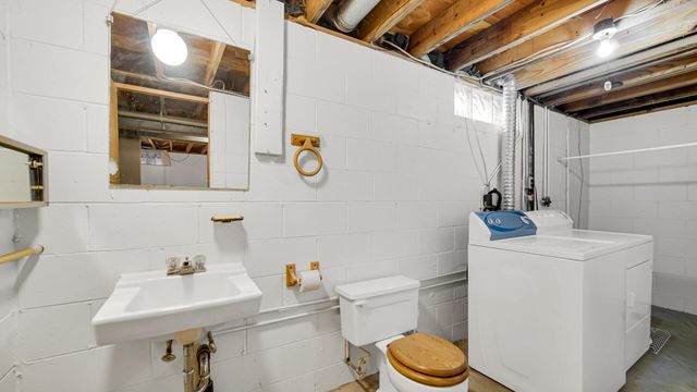 917 Albin Drive, La Porte, IN 46350