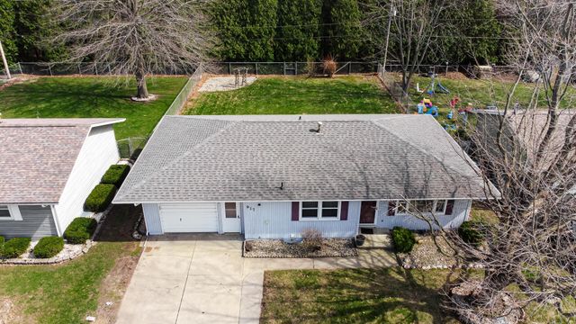 917 Albin Drive, La Porte, IN 46350