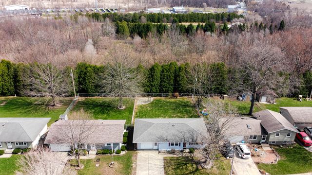 917 Albin Drive, La Porte, IN 46350