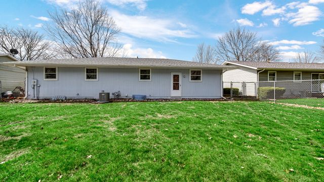 917 Albin Drive, La Porte, IN 46350