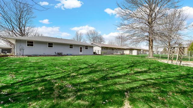 917 Albin Drive, La Porte, IN 46350