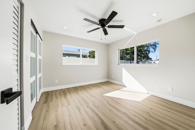 4751 NE 4th Ave, Oakland Park, FL 33334