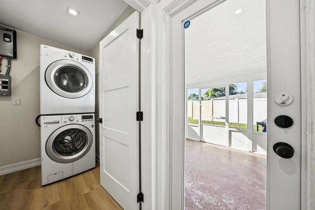 4751 NE 4th Ave, Oakland Park, FL 33334