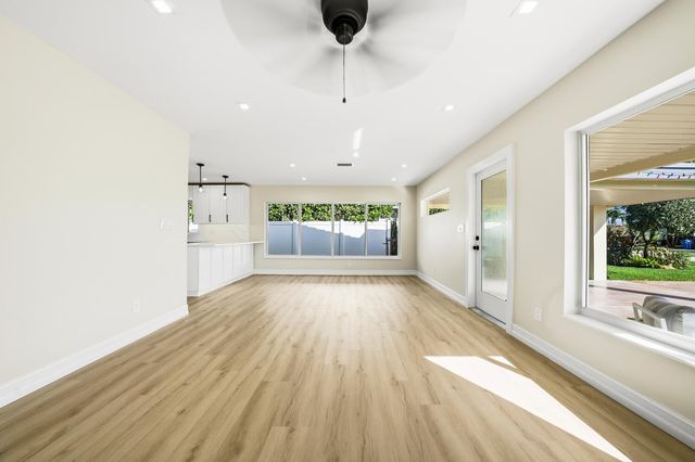 4751 NE 4th Ave, Oakland Park, FL 33334