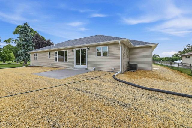 1150 FOND DU LAC AVENUE, Fond Du Lac, WI 54935