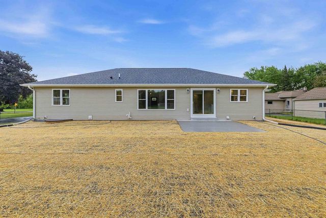 1150 FOND DU LAC AVENUE, Fond Du Lac, WI 54935