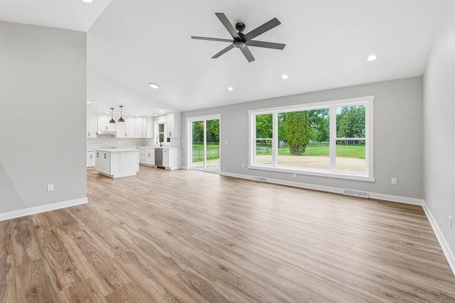 1150 FOND DU LAC AVENUE, Fond Du Lac, WI 54935