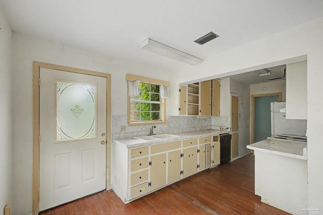 333 Gibbs Rd, Pensacola, FL 32507
