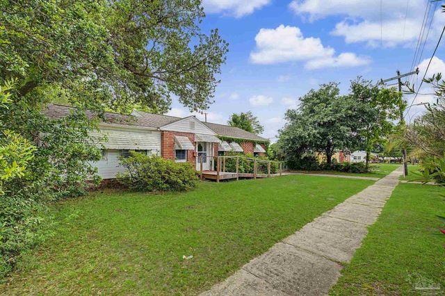 333 Gibbs Rd, Pensacola, FL 32507