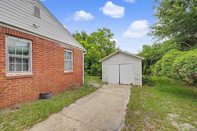 333 Gibbs Rd, Pensacola, FL 32507
