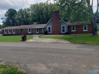 116 Yarbrough Avenue, Moulton, AL 35650