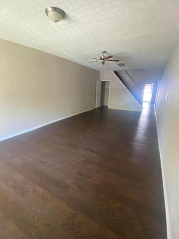 526 W 1st Avenue, Columbus, OH 43201