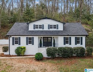 8821 VALLEY HILL DRIVE, Birmingham, AL 35206