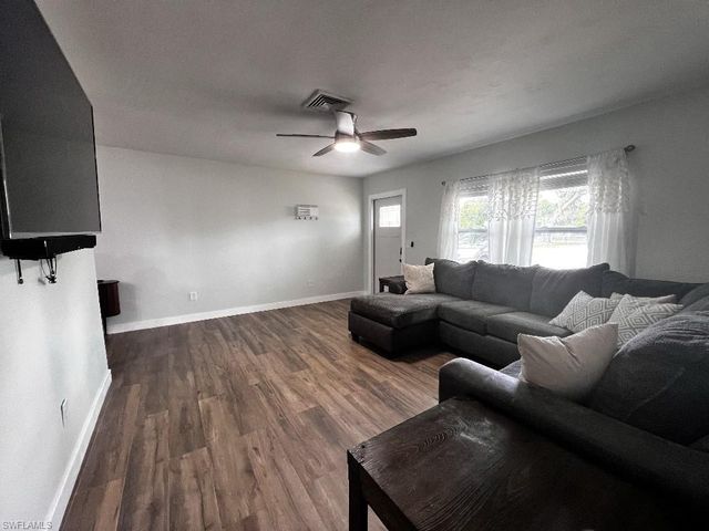 144 Whidden RD, North Fort Myers, FL 33917