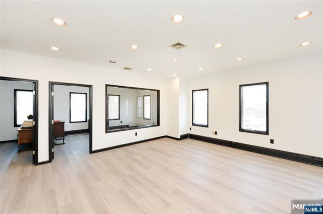 0-99 Plaza Road 2, Fair Lawn, NJ 07410