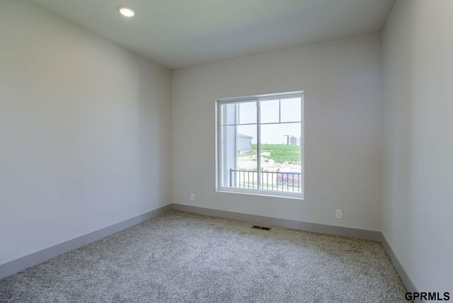 21816 Buchanan Parkway, Gretna, NE 68028