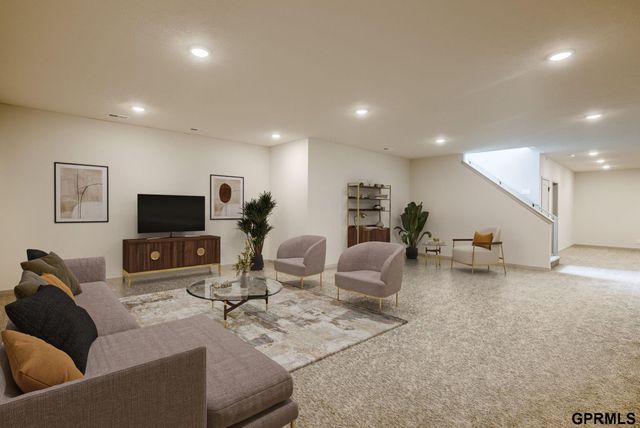 21816 Buchanan Parkway, Gretna, NE 68028