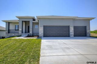 21816 Buchanan Parkway, Gretna, NE 68028