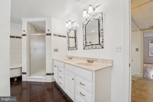 2206 E BALTIMORE ST, Baltimore, MD 21231