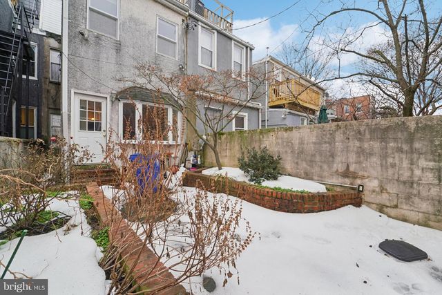 2206 E BALTIMORE ST, Baltimore, MD 21231