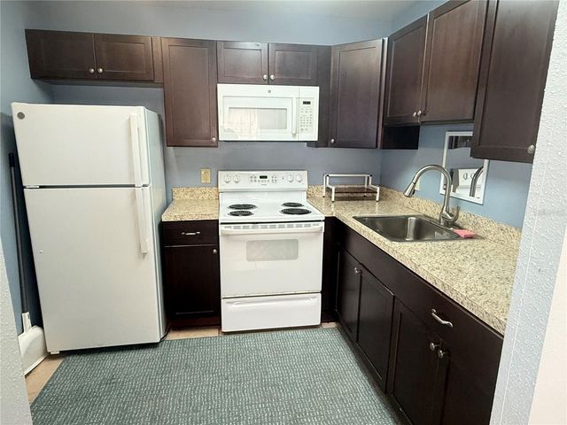 1802 BEDFORD TERRACE 170, Sun City Center, FL 33573