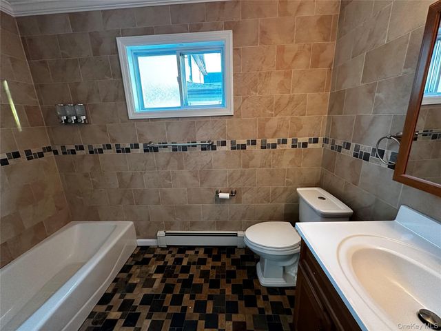 44 Harding Avenue, Hicksville, NY 11801