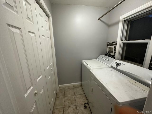 44 Harding Avenue, Hicksville, NY 11801