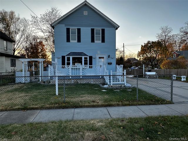 44 Harding Avenue, Hicksville, NY 11801
