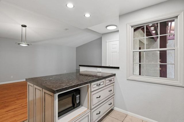 245 Smoke Tree Place, Oceanside, CA 92057