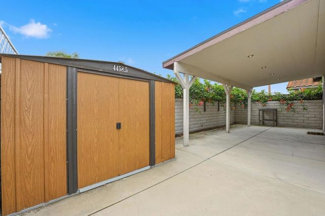 245 Smoke Tree Place, Oceanside, CA 92057