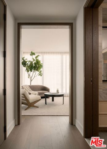 9900 S Santa Monica Boulevard 3A, Beverly Hills, CA 90212