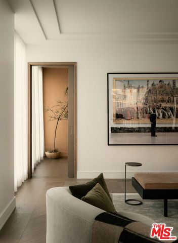 9900 S Santa Monica Boulevard 3A, Beverly Hills, CA 90212