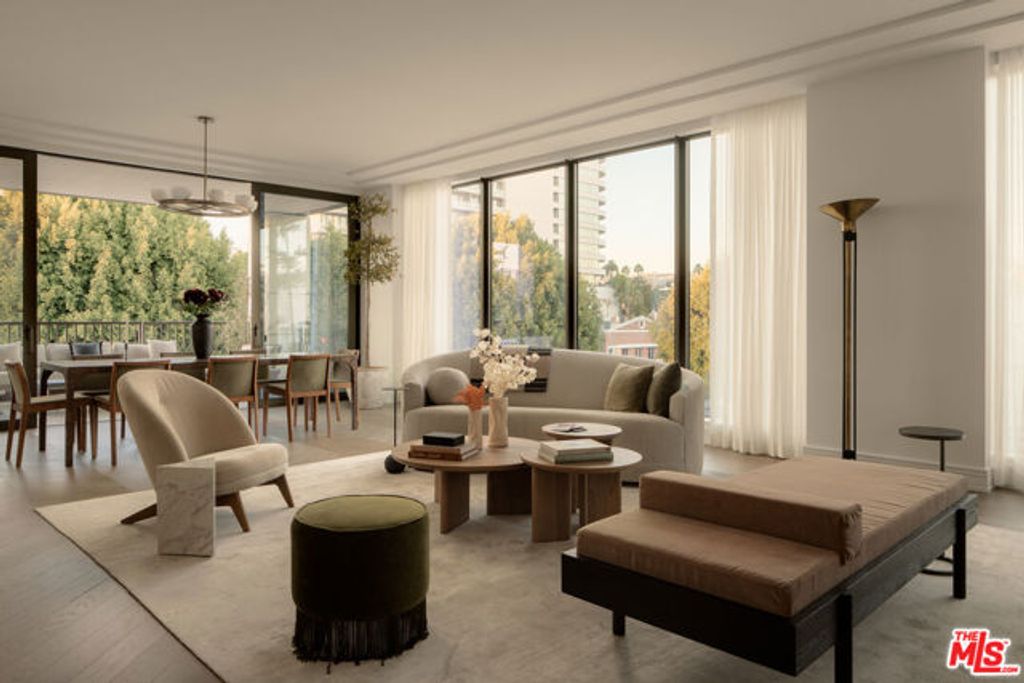 9900 S Santa Monica Boulevard 3A, Beverly Hills, CA 90212