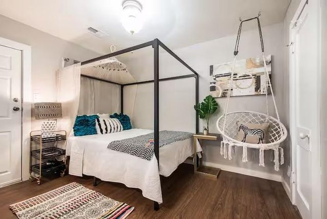 1017 Milner, College Station, TX 77840