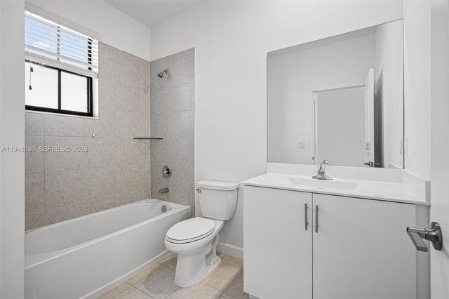 3508 W 108th St, Hialeah, FL 33018