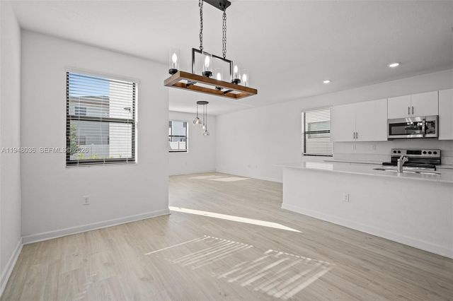 3508 W 108th St, Hialeah, FL 33018