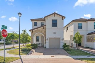 3508 W 108th St, Hialeah, FL 33018