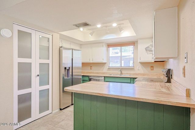 4607 W CONTINENTAL Drive, Glendale, AZ 85308